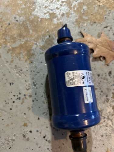 Emerson EK-165 S Liquid Line Filter Drier Inlet: 5/8" ODF Outlet: 5/8" ODF