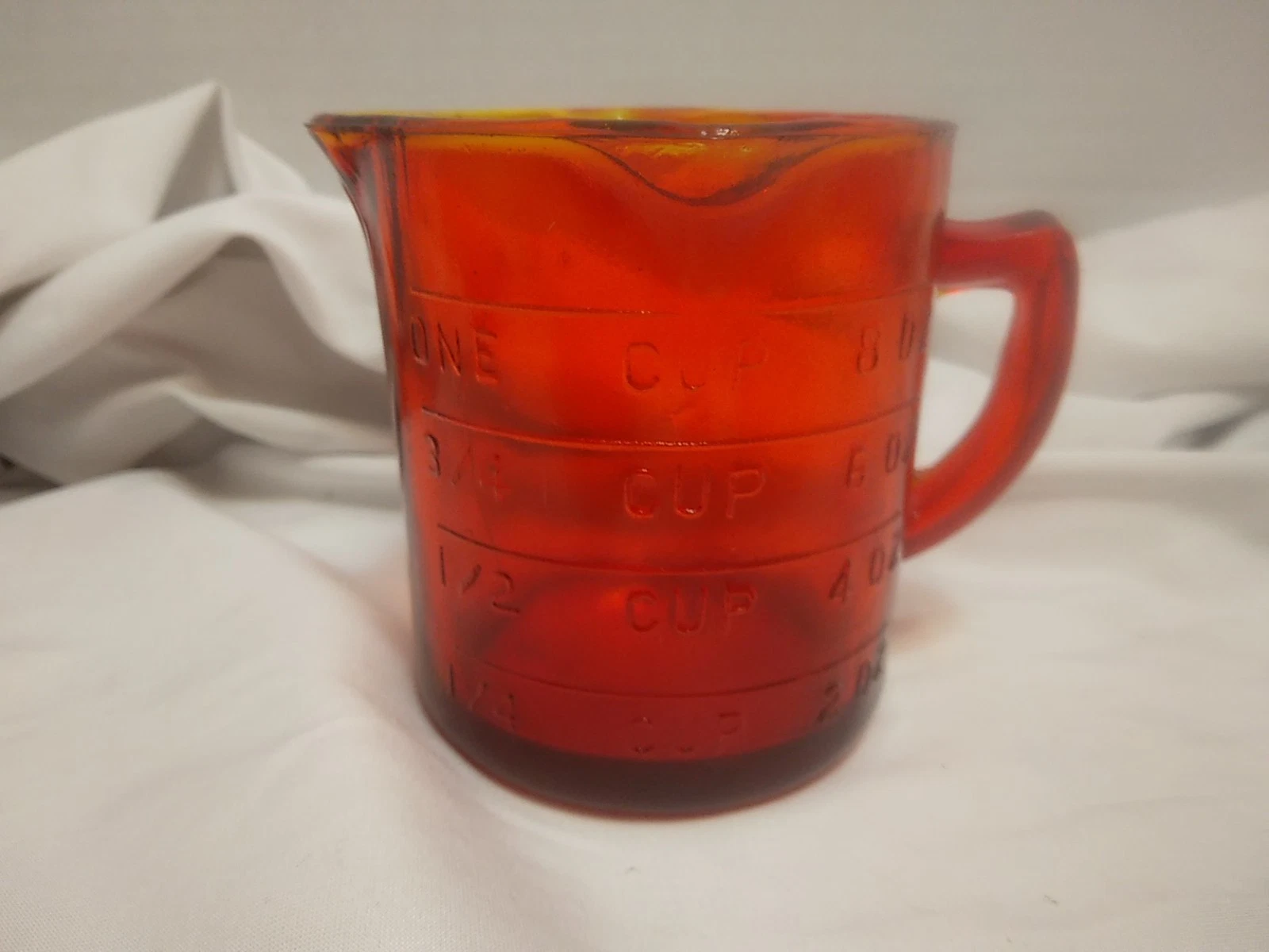 Unique Kelloggs Logo Amberina 3 Spout 1 Cup Measuring Scratchs Chips.