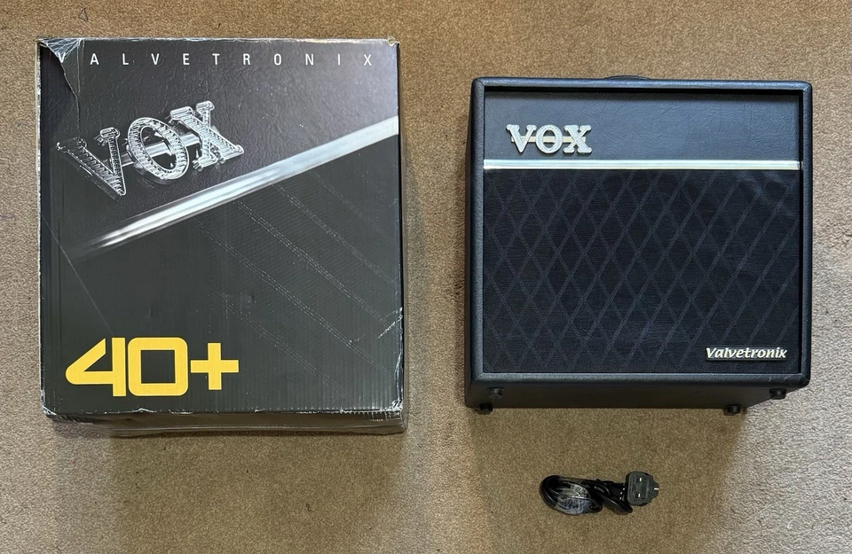 Vox VT40+ 40W Modeling Gitarrenverstärker Valvetronix Röhre + Modeling Boxed - sehr guter Zustand