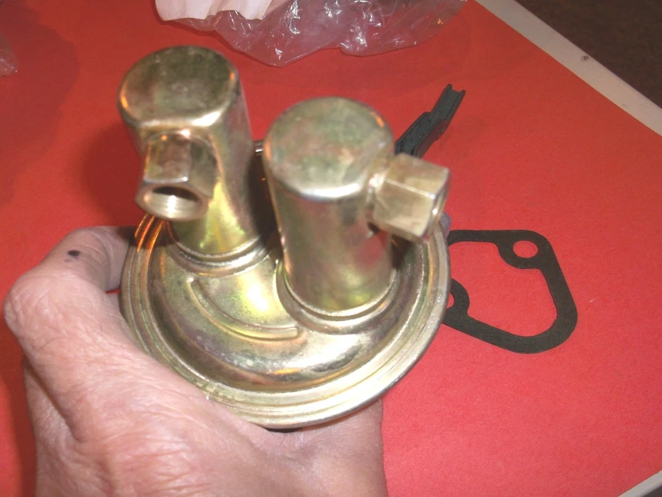 INTERNATIONAL & SCOUT 266ci--304ci-1959-70--全新燃料泵  — 第 2/2 张图片