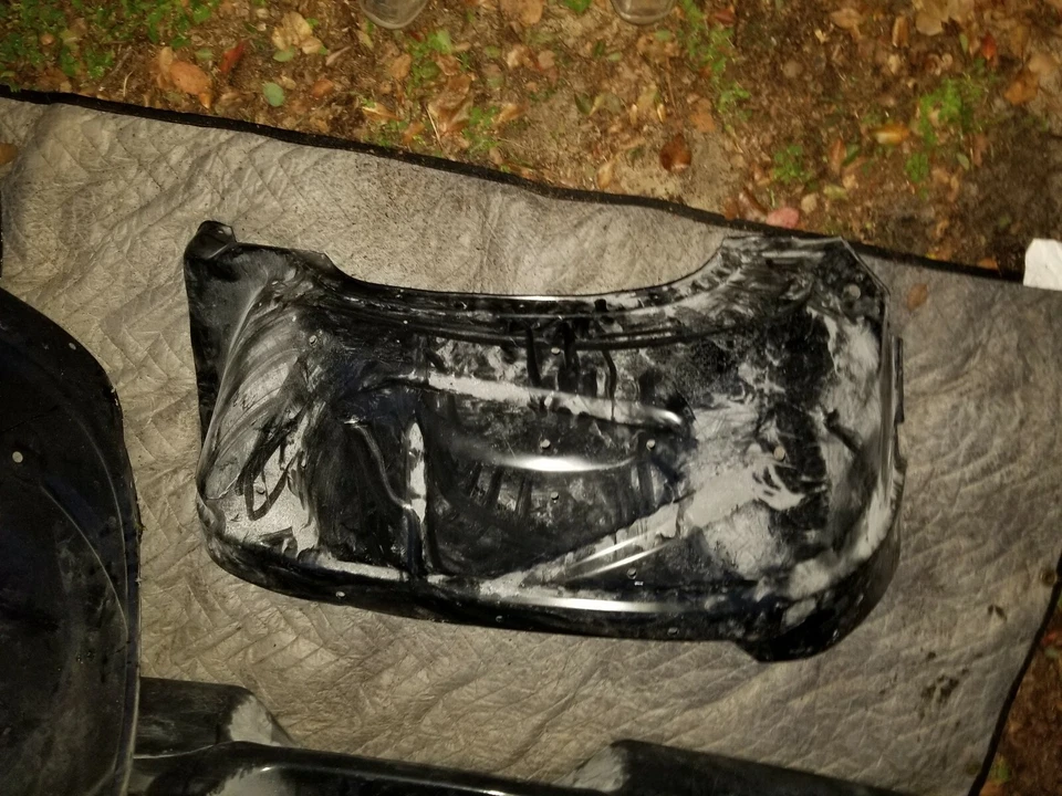 K-Metal® - Front Inner Wheel Housings (Cadillac Escalade 99-00) - Image 2 of 4