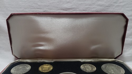 1965 Regno Unito Royal Mint Regina Elisabetta II Set di 9 monete esemplari pre-decimali con O. Custodia - Foto 8 di 23