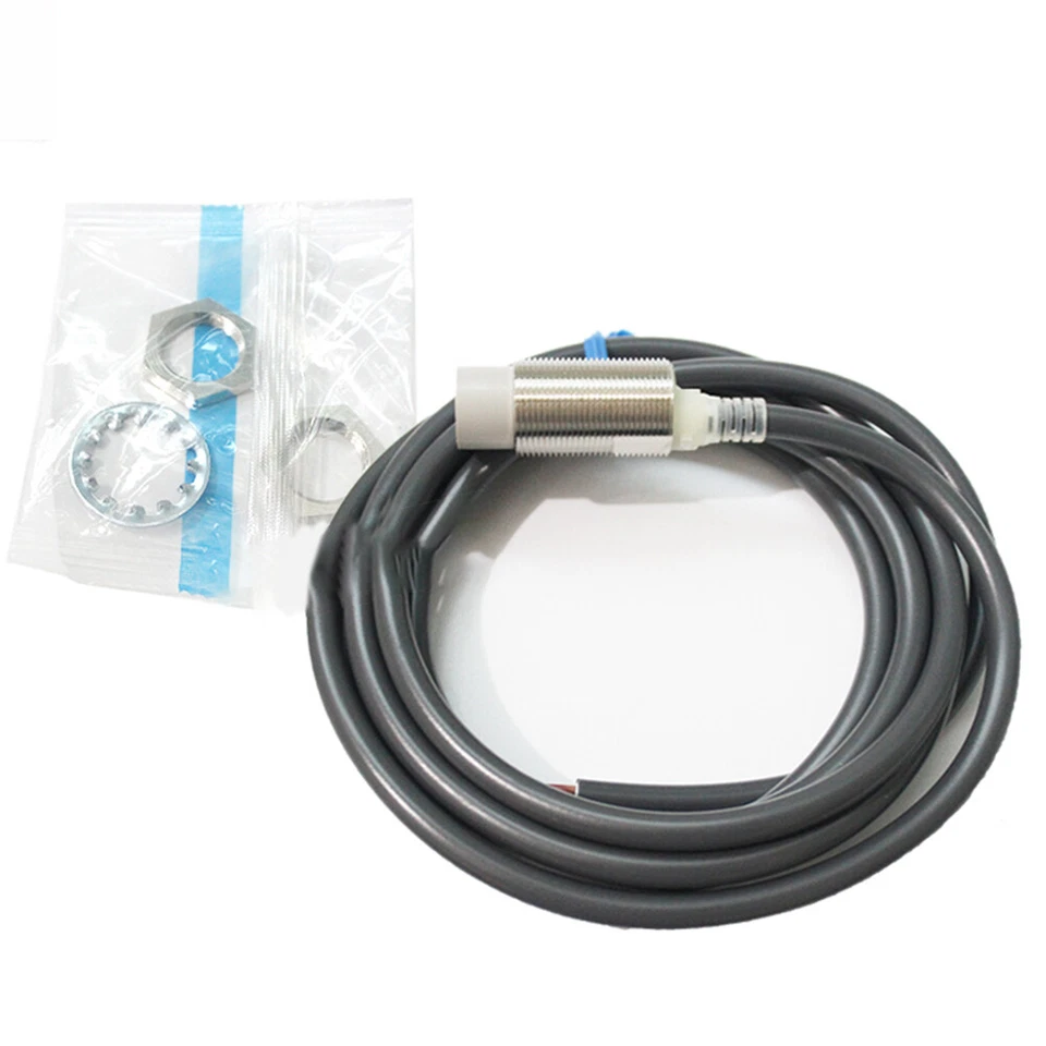 Omron E2E-X14MD1 Proximity Switch Sensors, 14mm Range, 30V,