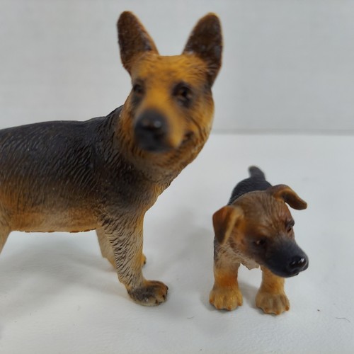 Schleich 2005 German Shepherd Family Retired Dog Pup Figurine Toy - Picture 4 of 9