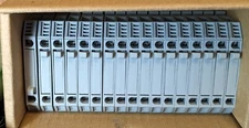 Box Of (17) Allen Bradley 1492-WKD6 IEC Knife Style Terminal Block NEW [A1BB]