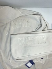 UO Champion Reverse Weave Set Exclusive Lim Ed M Hoodie And Jogger Pants Set