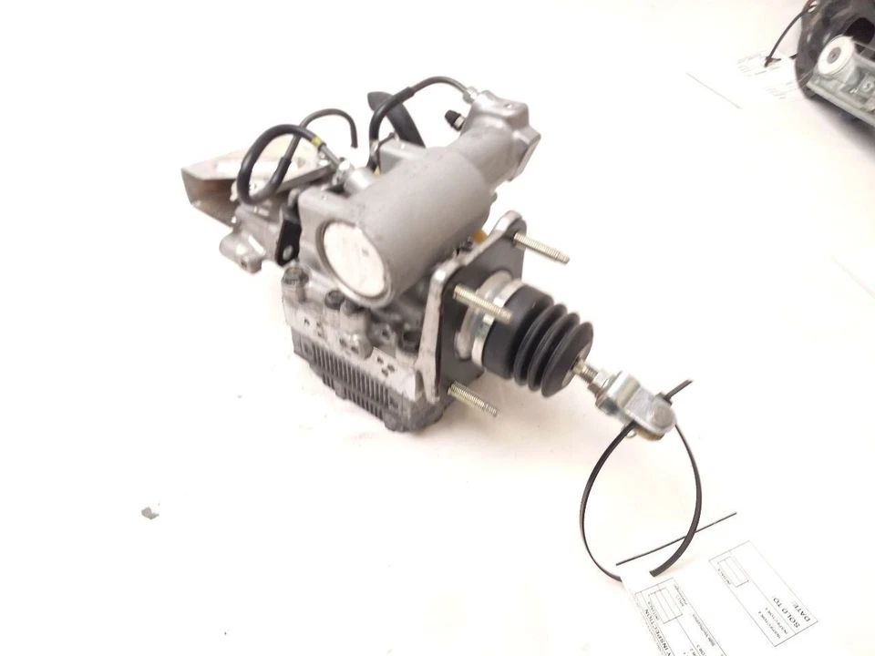 BOMBA DE FRENO CILINDRO MAESTRO ANTIBLOQUEO para TOYOTA PRIUS C 2012-2019 OEM Foto 3 de 4