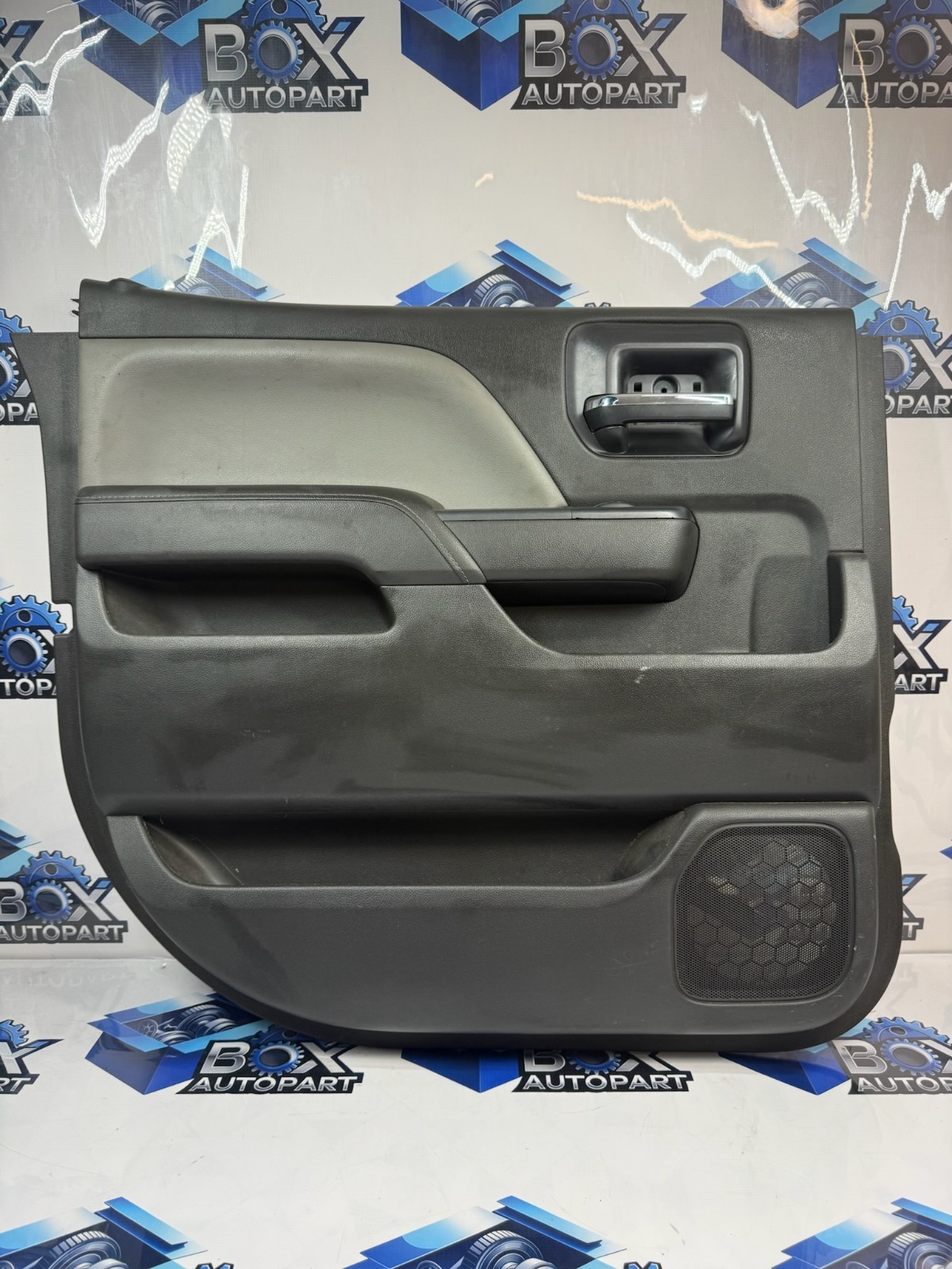 2015-2019 CHEVY SILVERADO 2500 REAR LEFT SIDE DOOR PANEL TRIM COVER OEM