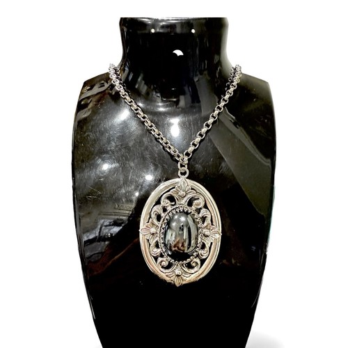 Vintage Whiting & Davis Silver Tone Hematite Pendant Necklace with Chain Signed