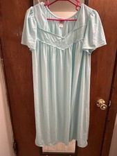 MISS ELAINE Long NIGHTGOWN Nylon GOWN Flutter SLEEVES Floral Lace M