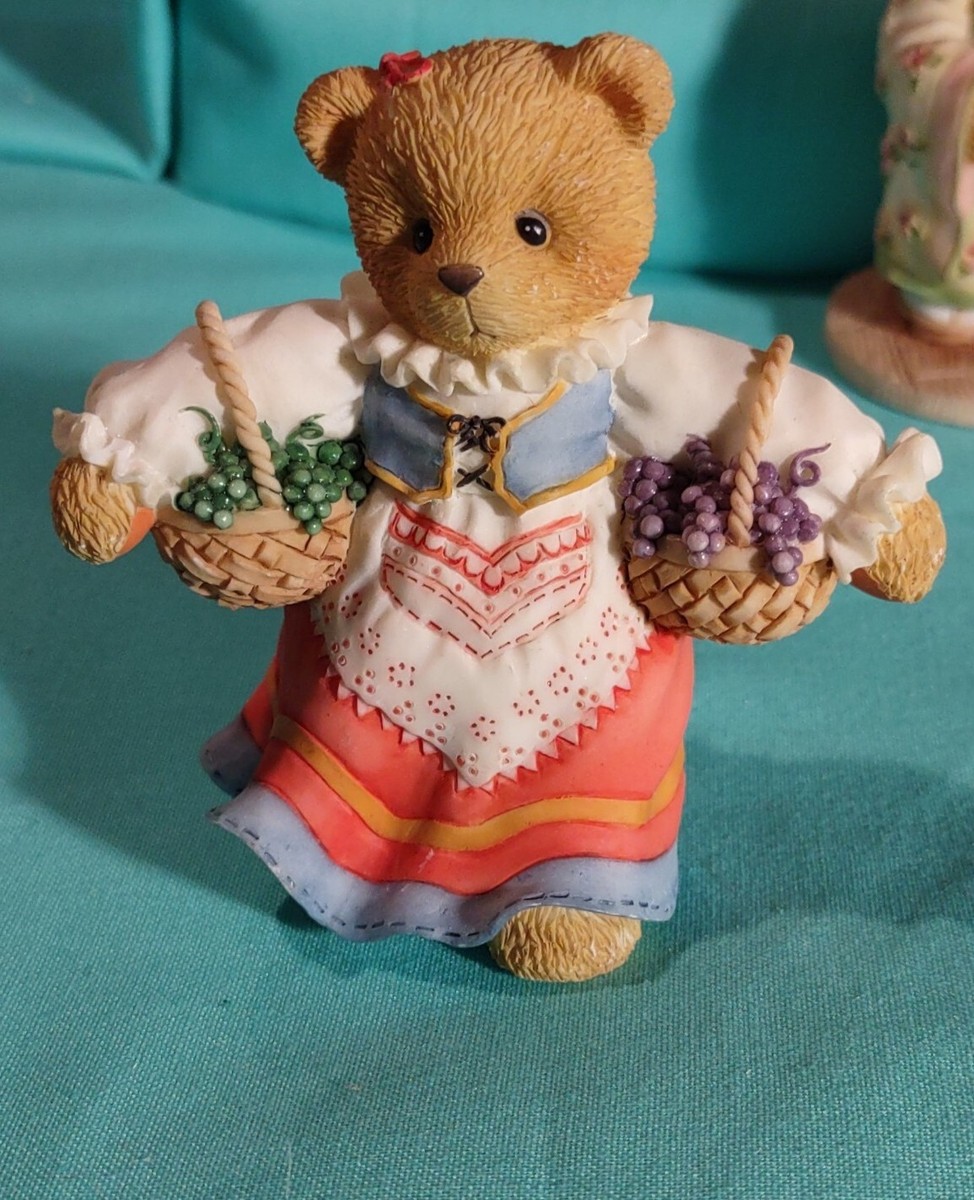 Set of 5 Cherished Teddies Figurines. Each represents Places