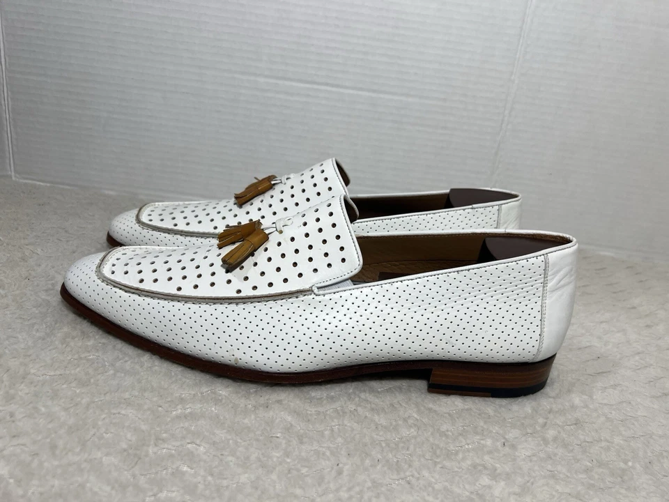 Zapatos de vestir mocasines Mezlan Xian para hombre talla 12M perforados de cuero blanco borlas. Foto 4 de 4