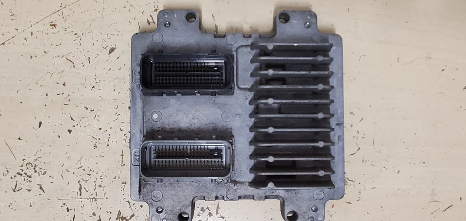 Блок управления двигателем ECM 2006-2012 Chevrolet Cobalt A/T / 12597125 - Изображение 3 из 4