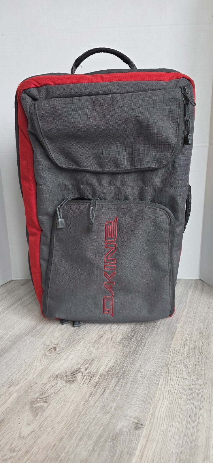 42l Gray/red - Needs New Wheels