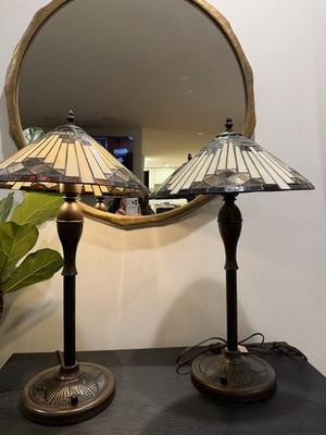 Lite Source Antique Bronze Tiffany Moonstruck style  Table Lamp Set Of 2