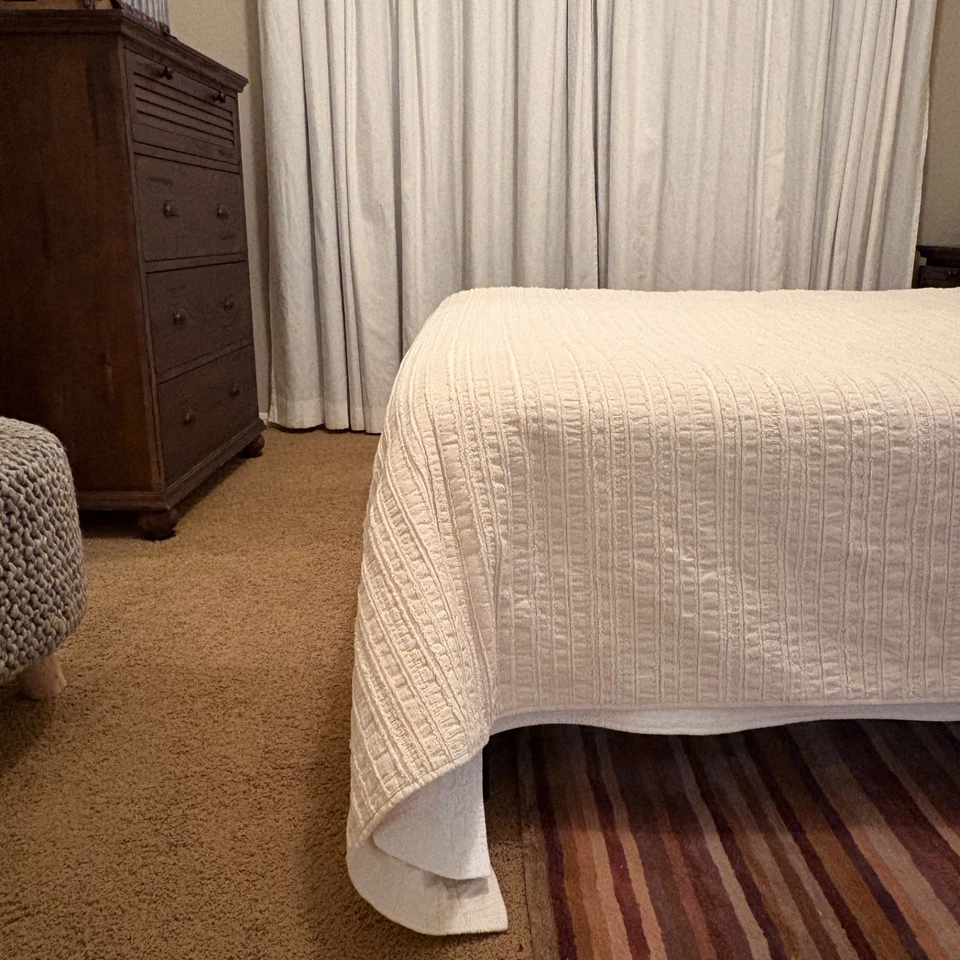 Threshold Cotton Ruffled Quilt Shabby Chic Queen 84" X 92" Farmhouse Breathable - Image 3 of 4