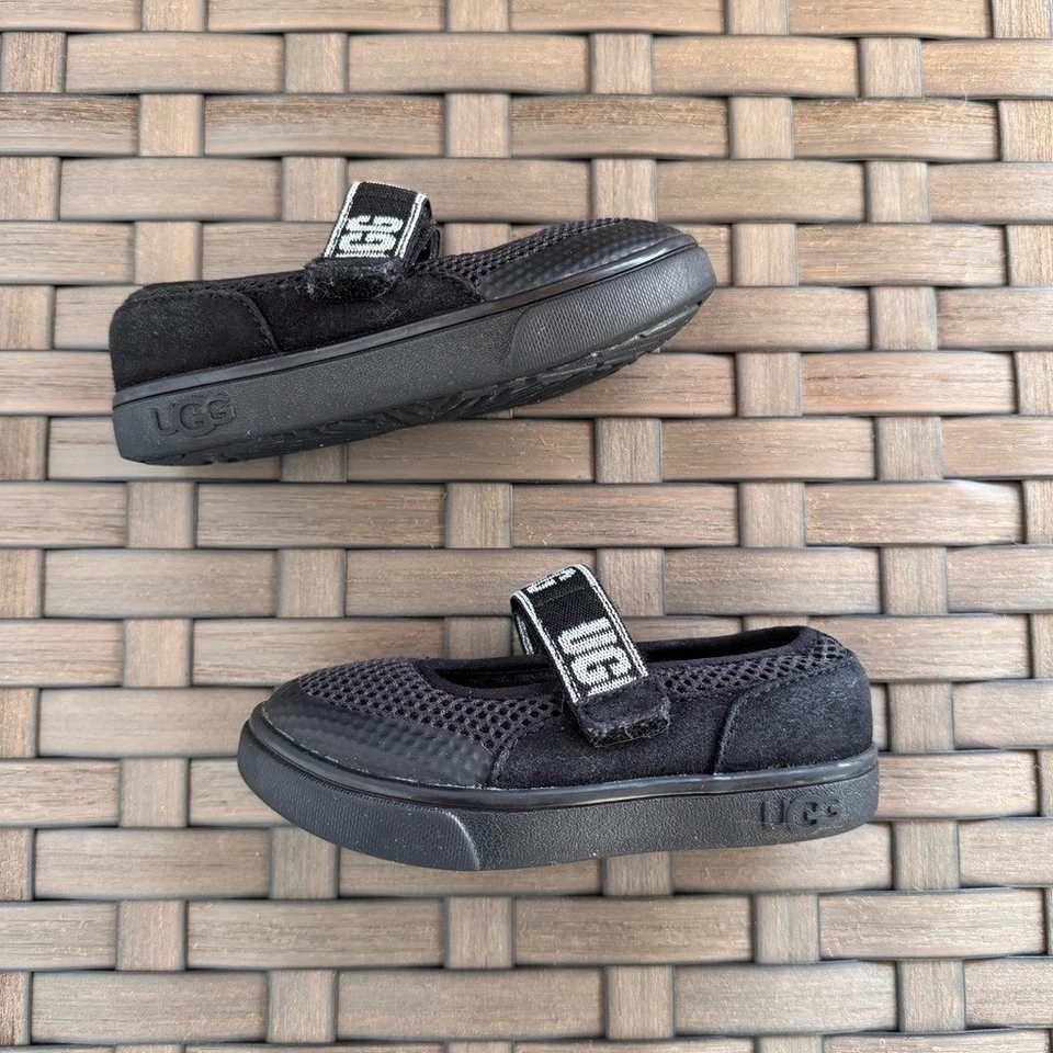Sapato Ugg Baby Toddler Rennon Skimmer Malha Camurça Mary Jane Tamanho 7 Preto - Imagem 3 de 4