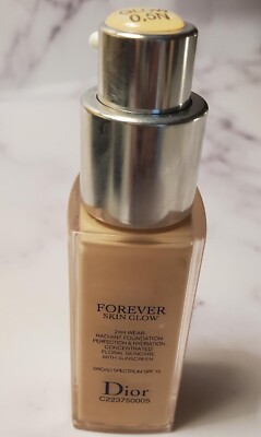 Dior Forever Skin Glow 24H Wear Radiant Foundation SPF 15 - 0.5N - .67 oz - New