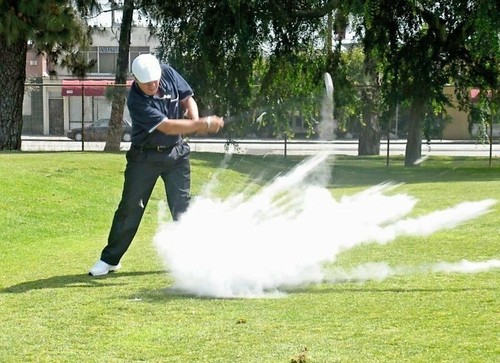 (4) Assorted Trick Prank Golf Balls ~ Exploding,Wobble,Mist,Streamer (1 of each) - Picture 6 of 7