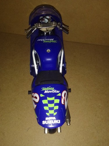 Moto Suzuki RGV 500 K.Roberts Moto GP 1:10 Ème - Foto 11 di 11