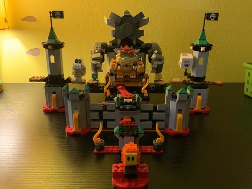LEGO Super Mario: Bowser's Castle Boss Battle Expansion Set (71369) - Picture 1 of 5