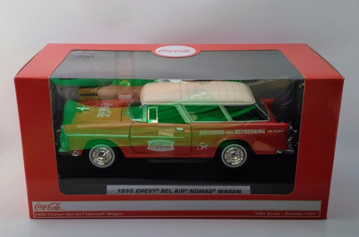 Coca-Cola '55 Bel Air Nomad Wagon with Extras (1:24 Scale Coca-Cola '55 Bel Air Nomad Wagon with Extras (1:24 Scale