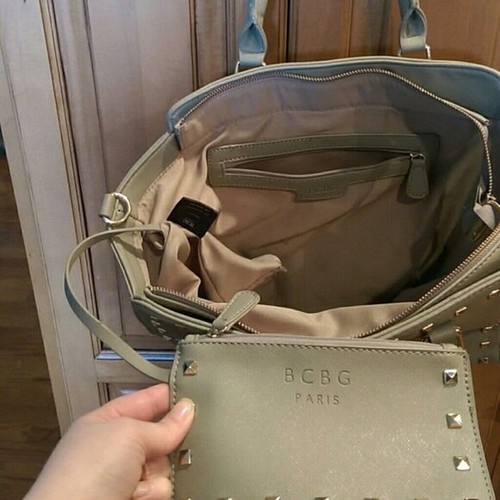 BCBG Paris Gray Tote Bag Handbag *No Shoulder Strap* - Picture 3 of 8