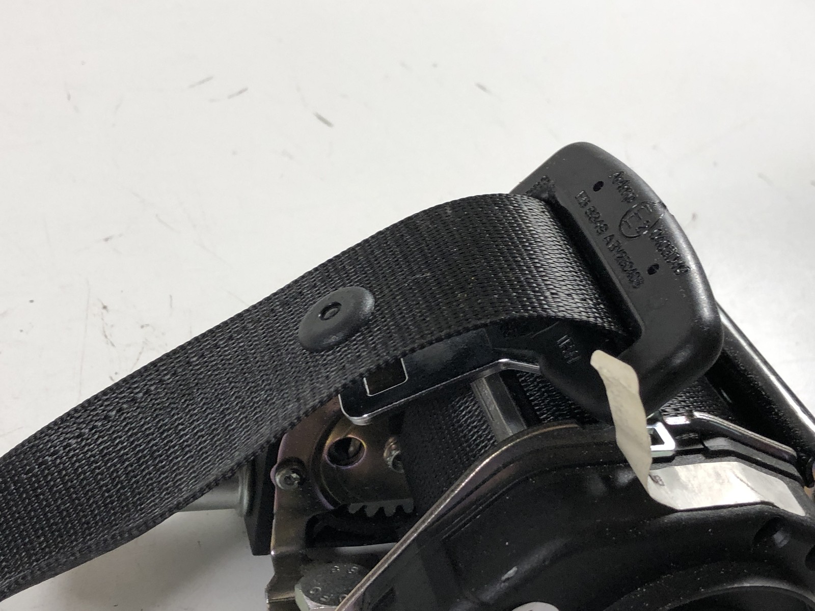 03-13 Maserati Quattroporte M139 Rear Left Seatbelt Retractor OEM NERO Black