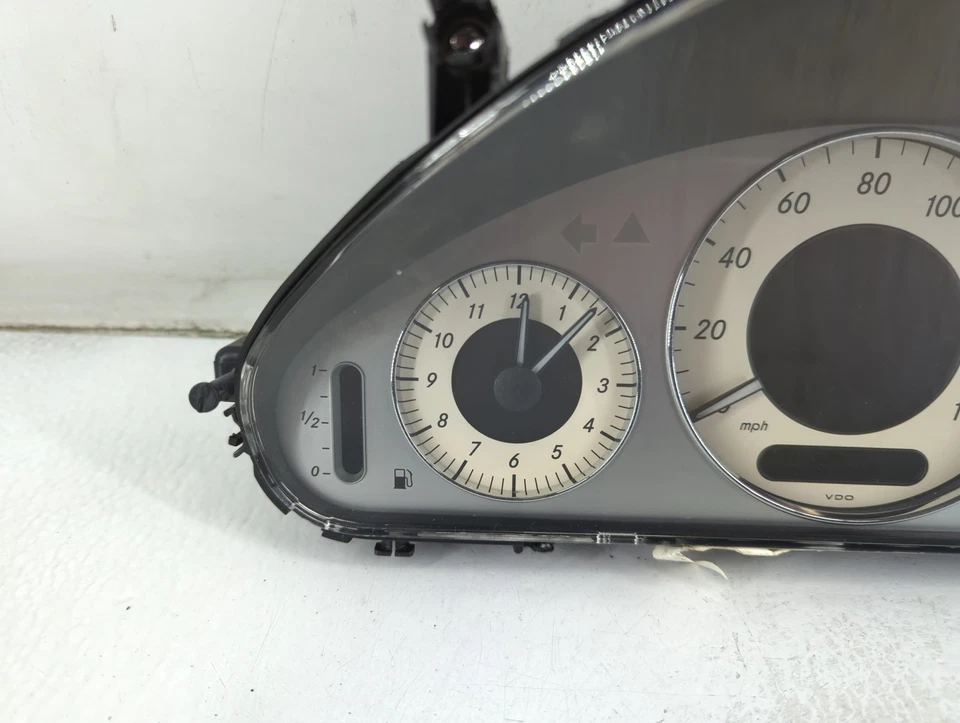 2007-2008 Mercedes-benz E350 Speedometer Instrument Cluster Gauges RTID5 - Image 3 of 4