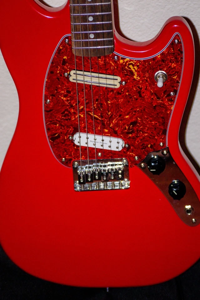 Squier Mustang Kurt Cobain Style Red Roseland Ballroom Electric Guitar - Image 2 of 4