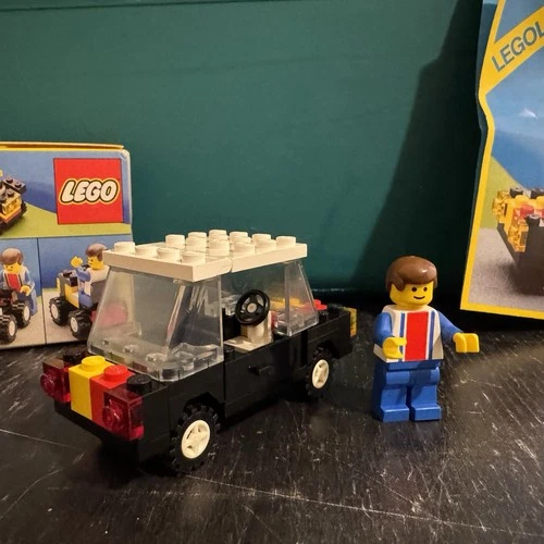 Vintage 1985 LEGO #6633 Black Family Car Complete with Box and Instructions