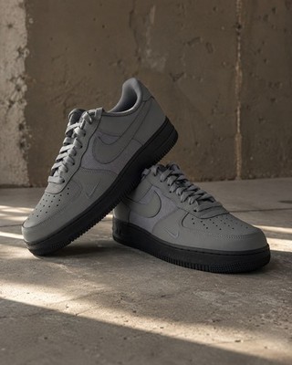 Nike Air Force 1  07 LV8 Herren Sneaker Gr. 44,5 Neu
