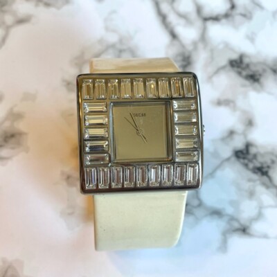 Vintage Guess Genuine Patent Leather Crystal Baguette Watch Vintage Guess 1995 Ladies Quartz Brown Leather Designer 34mm  main image 3