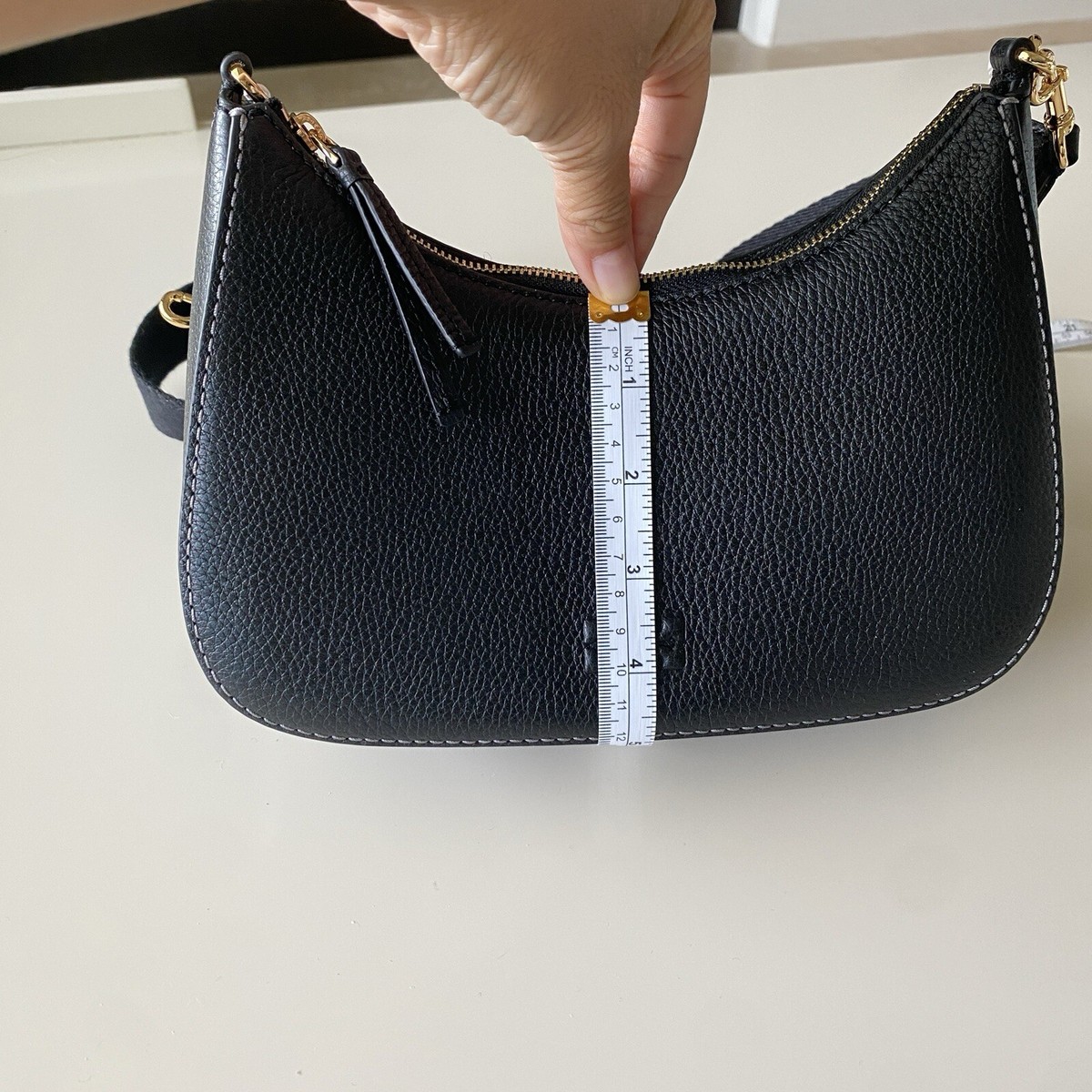 Tory Burch Thea Convertible Crossbody 162899 In Black Tory Burch Thea Convertible Crossbody 162899 In Black