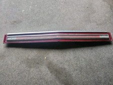 1975-76-77-78-1979 Lincoln Continental Taillight Assembly Rear Center Panel Oem