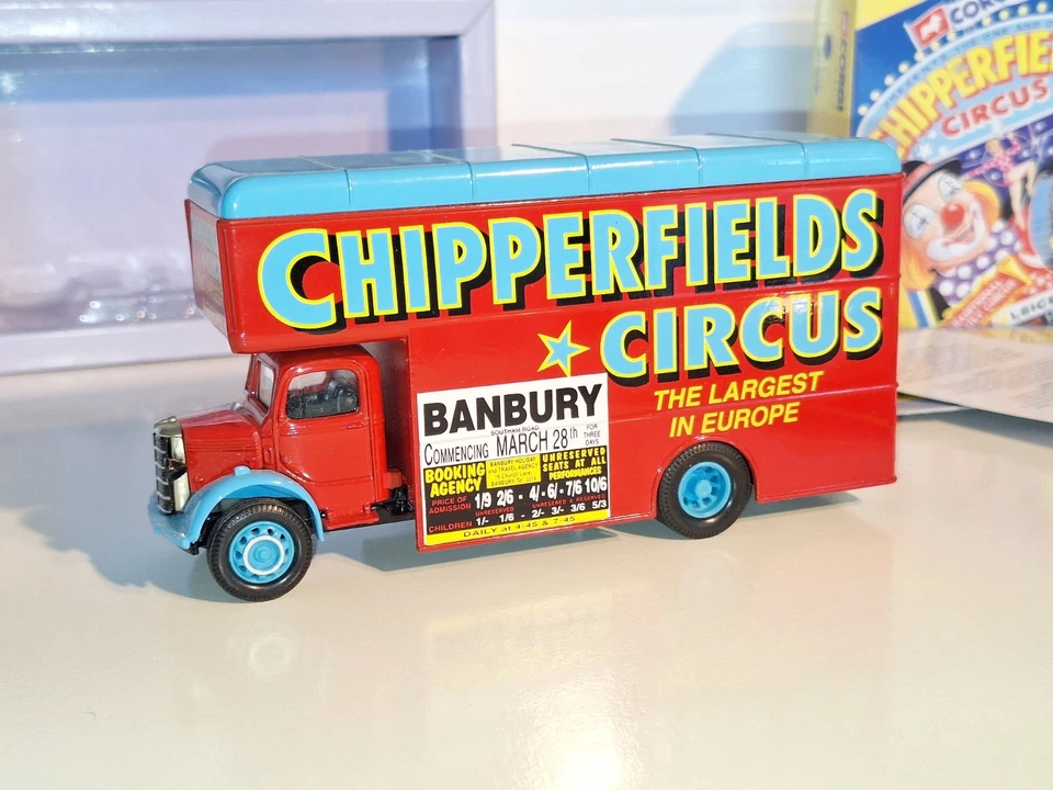 Corgi 1994 Chipperfields circus. Bedford Pantechnicon. Die cast. NEW. # 97092 - Image 2 of 4