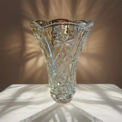 Vintage Anchor Hocking Star of David Vase Early American Prescut Tall Clear 10”
