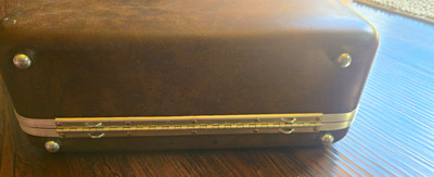 Smith-Corona Electra 210 Electric Typewriter w/ Carrying Case
