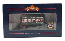 Bachmann Branch Line 37-180 ‘S.Moseley & Son Ltd’ 7 Plank Coal Wagon Grey OO