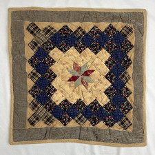 Farmhouse Primitives Quilted Wall Hanging/Table Topper 18.5in X 18.5in Cotton