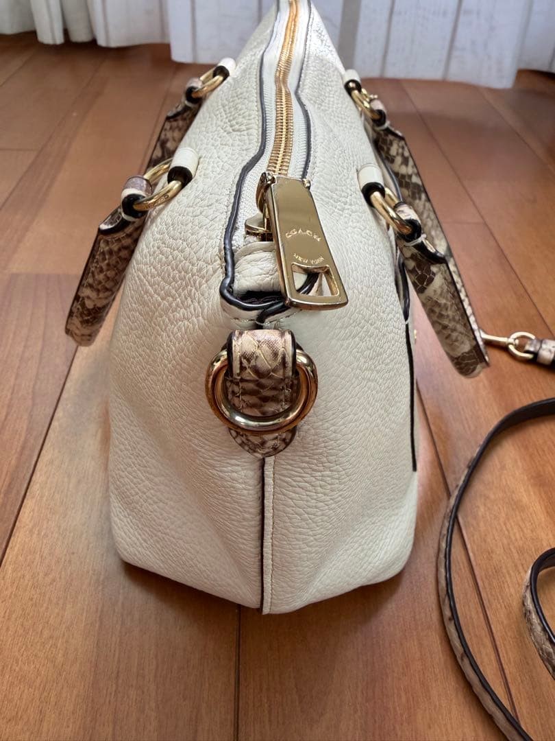COACH Snake-Pattern Leather Mini Shoulder Bag Whi… - image 5