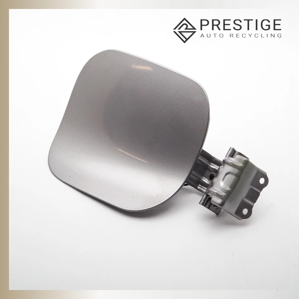 TOYOTA C-HR 2018-2022 tapa de puerta de llenado de combustible puerta del tanque de combustible gris 77350-10080 OEM Foto 2 de 4