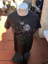 Junk food. I Make it rain Men's Print T-shirt Made in USA size M