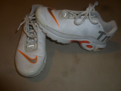 NIKE AIR MAX PLUS TN SE AR0005-100 SHOES SIZE 4.5Y YOUTH RUNNING WHITE ORANGE 