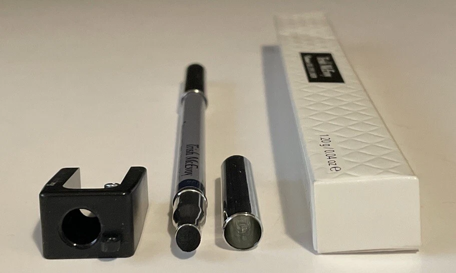 Delineador em gel intenso Trish McEvoy "ARABIAN NIGHTS" com afiador 1,20 g/0,04 oz - Imagem 3 de 4