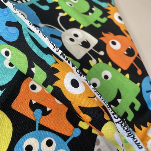 Cotton Fabric Space Alien Character Comic Jo-Ann 17” X 42” - Picture 2 of 3