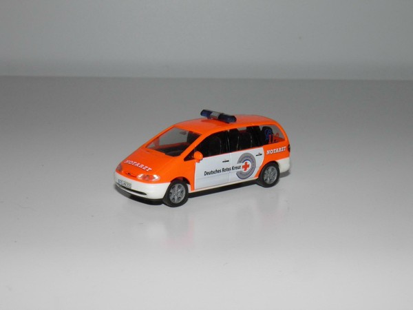 FURGONETA EMERCENCIAS 112 FORD GALAXY MARCA HERPA ESCALA H0