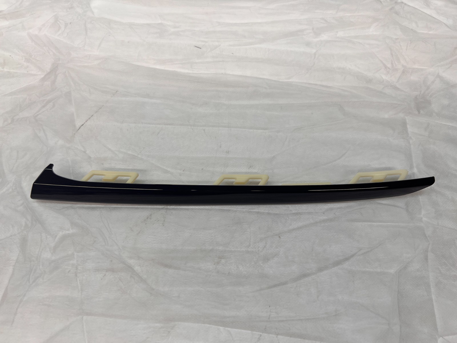BENTLEY BENTAYGA FRONT DRIVER LEFT LH BUMPER MOLDING TRIM OEM 36A807667A