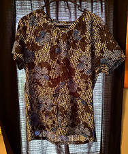 Koi Women s L Medical Scrub Top Black Blue White Patterned Print