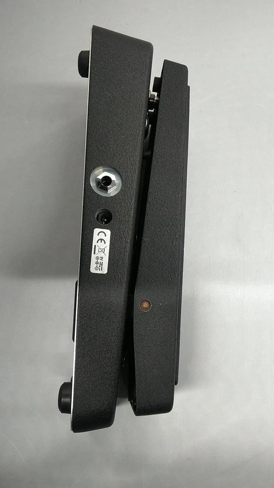 Jim Dunlop GCB95 Cry Baby Wah Pedal, Legendary Fasel Inductor, Wah Effect -JAPAN - Image 3 of 4